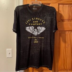 Levi's Black and Yellow Lightweight Graphic Tee